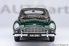 Load image into Gallery viewer, ASTON MARTIN DB5 (British Racing Green)