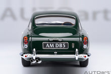 Load image into Gallery viewer, ASTON MARTIN DB5 (British Racing Green)