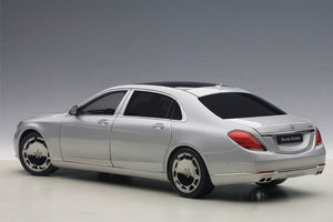 MERCEDES-MAYBACH S600 (Silver)