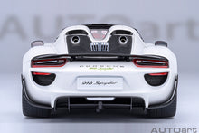 Load image into Gallery viewer, PORSCHE 918 SPYDER, Weissach Package (White / Red interior)