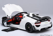 Load image into Gallery viewer, PORSCHE 918 SPYDER, Weissach Package (White / Red interior)