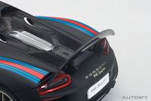 Load image into Gallery viewer, PORSCHE 918 SPYDER Weissach Package (Martini Livery)