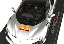 Load image into Gallery viewer, FERRARI SF90 XX STRADALE (Bianco Italia metallizzato e arancio flash)