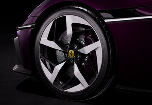 FERRARI 12CILINDRI (Panoramic Roof)(Violet al Humaid)